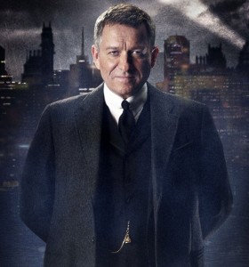 Sean Pertwee da vida a Alfred en 'Gotham'