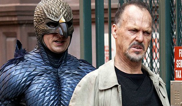 Michael Keaton acosado por su pasado en 'Birdman'