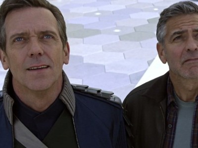 Hugh Laurie y George Clooney en la película