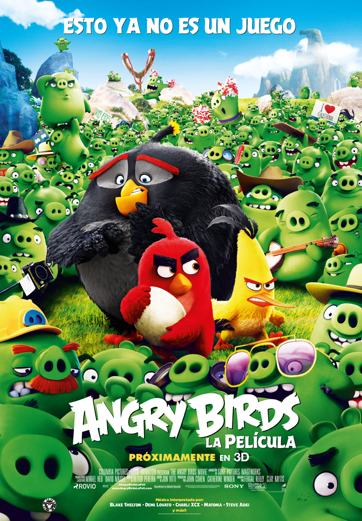 Póster en español de Angry Birds. La película