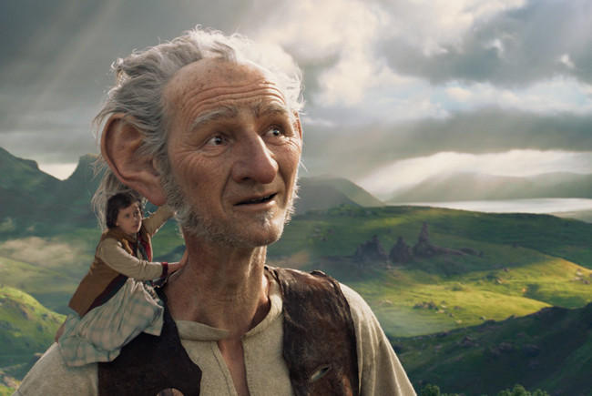 Ya podemos admirar el cartel final de ‘Mi amigo el gigante’, dirigida por Steven Spielberg
