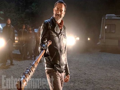 Póster oficial en español de la séptima temporada de 'The Walking Dead' destacada