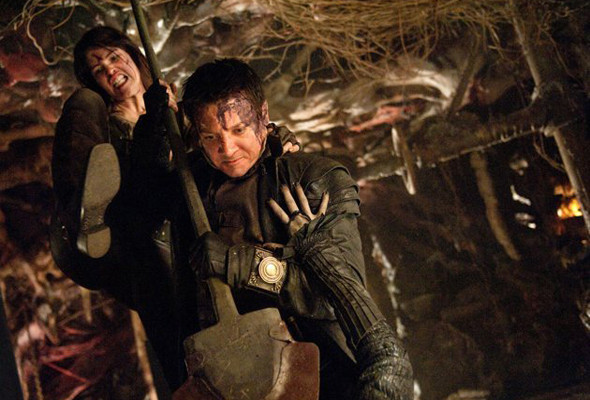 Hansel Y Gretel Final Trailer Interior