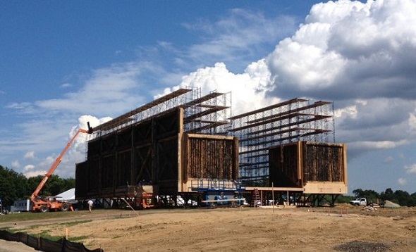 Construcción del Arca (subida a Twitter por D. Aronofsky)