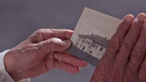 Fotograma de 'La casa Emak Bakia'