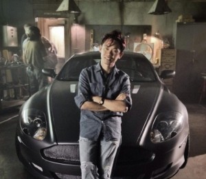 James Wan y el Aston Martin del malvado del film