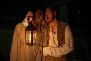 Chiwetel Ejiofor y Michael Fassbender en '12 años de esclavitud'