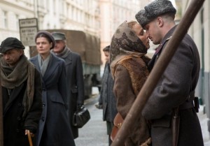 Noomi Rapace y Tom Hardy en 'Child 44'