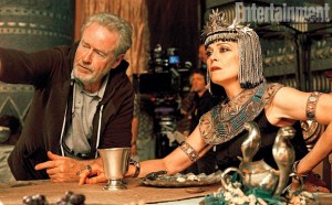 Ridley Scott dirige a Sigourney Weaver en 'Exodus: Gods and kings'