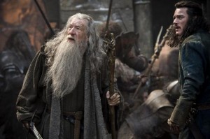Gandalf y Bardo se enfrentan al temible Smaug