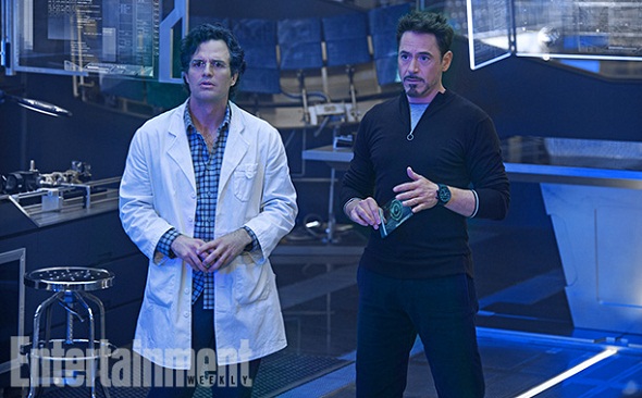 Mark Ruffalo y Robert Downey Jr en 'Los Vengadores: La era de Ultrón'