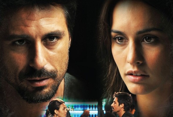 Póster actualizado de Dioses y perros