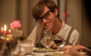 Redmayne da vida a Stephen Hawking