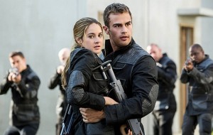 Shailene Woodley y Theo James en 'Divergente'