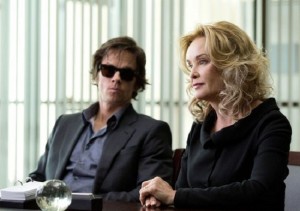 Jessica Lange acompaña al protagonista