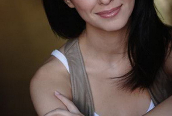 Fotografía de la actriz Nazanin Boniadi