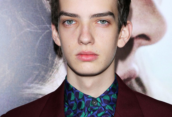 Una imagen del actor Kodi Smit- mcphee