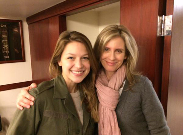 Una imagen de Melissa Benoist y Helen Slater