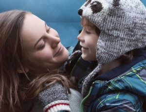 LA HABITACIÓN es una exploración increíblemente tierna del amor sin límites de una madre por su hijo en circunstancias extremas