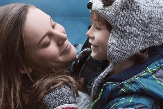 LA HABITACIÓN es una exploración increíblemente tierna del amor sin límites de una madre por su hijo en circunstancias extremas