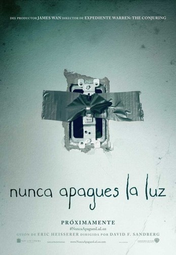 Póster en español de Nunca apagues la luz (Lights out)