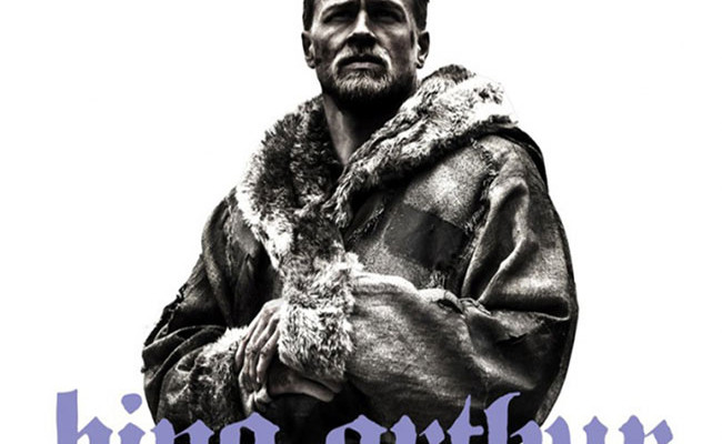 Rey Arturo: La leyenda de la espada destacada