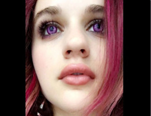 Joey King como Magenta en The Flash destacada