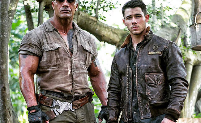 Nick Jonas y Dwayne Johnson destacada