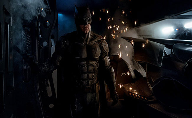 El traje táctico de Batman en 'Justice League' destacada