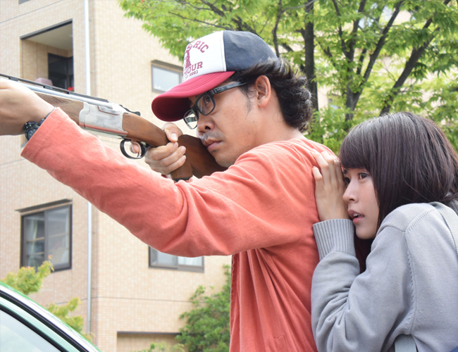 ¡La película de zombis triunfadora en Sitges ‘I Am a Hero’ llega por fin a los cines!