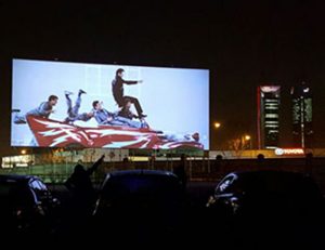 not_17_autocine-carrusel