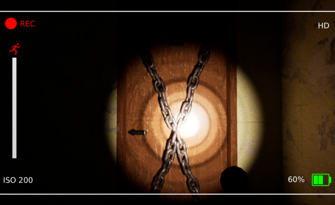 Puerta encadenada en el videojuego de terror Abyzou Rituals: The Manson Case