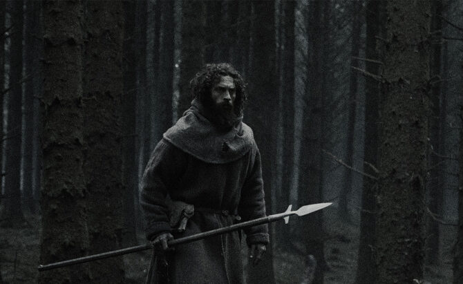 Aaron Taylor-Johnson en Licántropo, la película de Robert Eggers