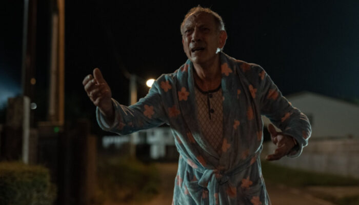 Tristán Ulloa como el sargento Elías en una escena nocturna de El crimen de Pazos.