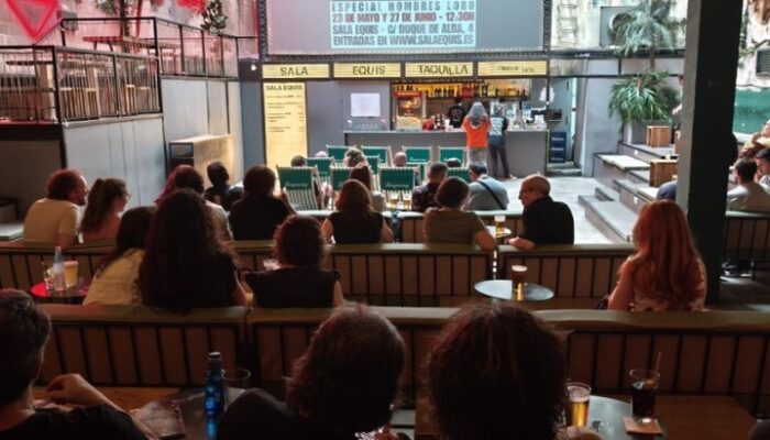 Público durante una función del espectáculo VHZ en Sala Equis de Madrid