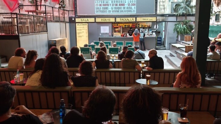 Público durante una función del espectáculo VHZ en Sala Equis de Madrid