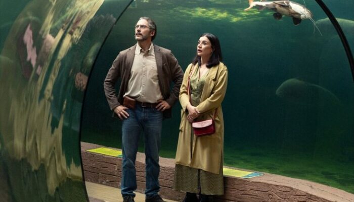 Paco León y Miren Ibarguren en una escena de Rata, la nueva comedia de Netflix