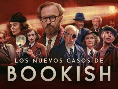 Imagen promocional oficial de Los nuevos casos de Bookish con el reparto y el título sobre fondo rojo.